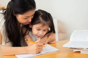 membentuk karakter anak